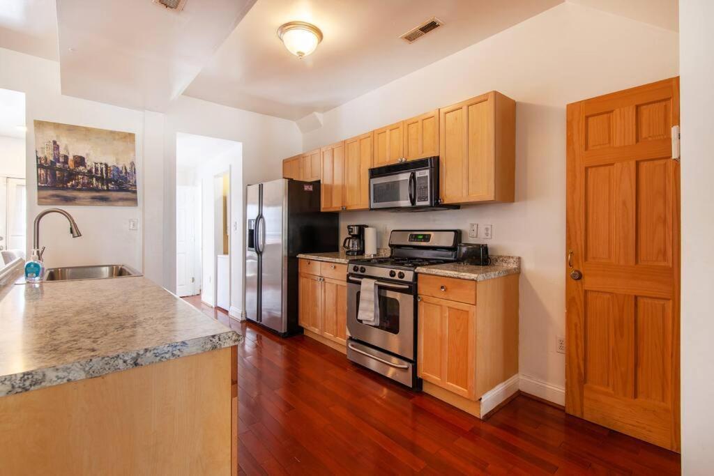 Relaxing, Spacious, Private, Walkable In Petworth! Washington Exterior foto